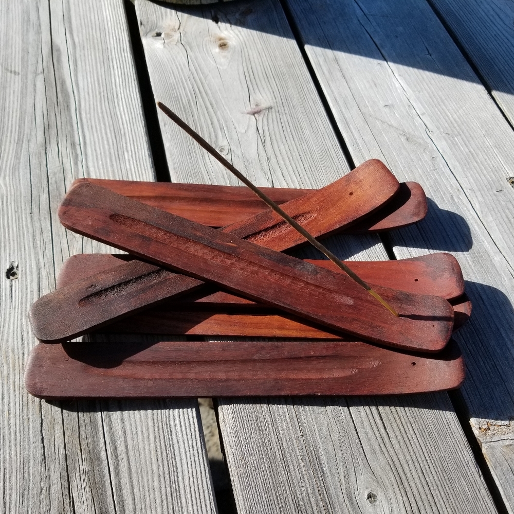 6 wooden incense holders